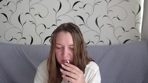 Snapshot of taxxxu chatting on October 1, 7:02 am Diana online show from October 1, 7:02 am