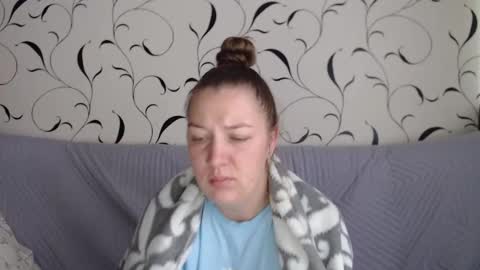 Snapshot of taxxxu chatting on October 15, 6:38 am Diana online show from October 15, 6:38 am