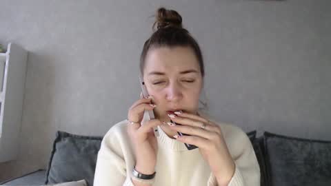 Snapshot of taxxxu chatting on January 9, 7:10 am Diana online show from January 9, 7:10 am