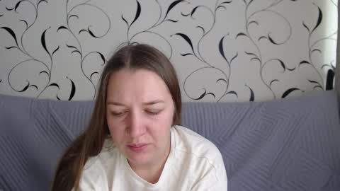 Snapshot of taxxxu chatting on September 30, 6:52 am Diana online show from September 30, 6:52 am