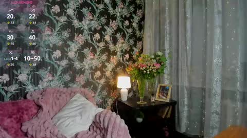 Taya online show from April 10, 10:49 pm