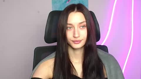 Taya online show from April 6, 5:30 am