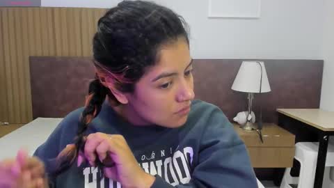 taylor_cupper_ online show from March 11, 4:06 am