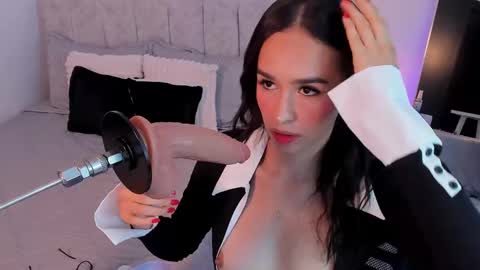 Taylor online show from September 26, 11:34 pm