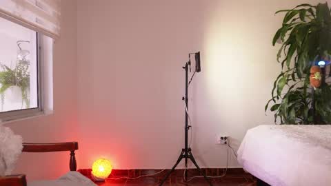 taylormichell online show from April 25, 7:55 pm