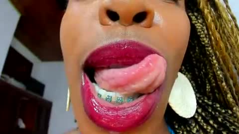 taylorslims online show from July 4, 1:07 pm