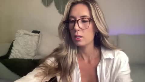 Taylor online show from March 15, 10:34 pm