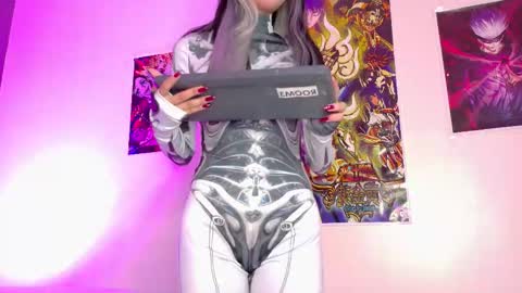 TAYLOR  online show from December 21, 12:31 pm