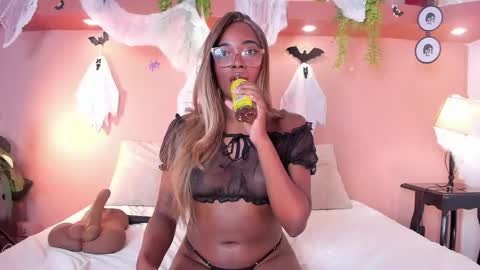 taylor online show from October 17, 10:02 pm