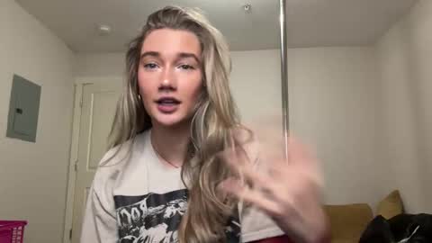 Katy online show from January 11, 1:21 am