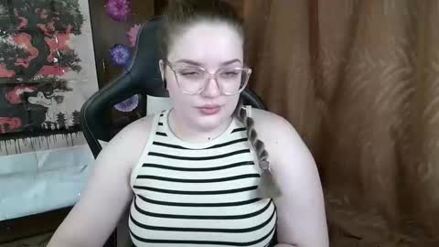 Teasing Dora online show from April 2, 8:39 pm