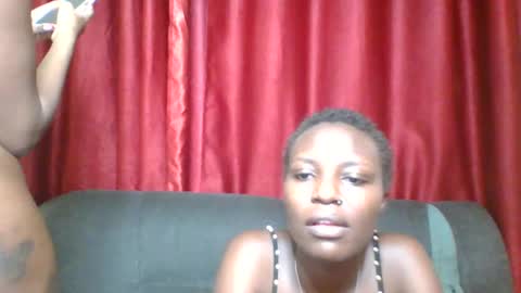 Snapshot of tee_kaicy chatting on December 10, 4:24 am kaicy online show from December 10, 4:24 am