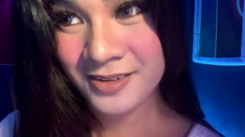 Snapshot of temptation_happiness chatting on October 15, 2:19 pm Just call me Tiara online show from October 15, 2:19 pm