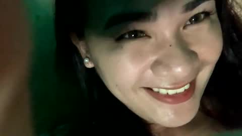 Snapshot of temptation_happiness chatting on January 10, 12:47 pm Just call me Tiara online show from January 10, 12:47 pm