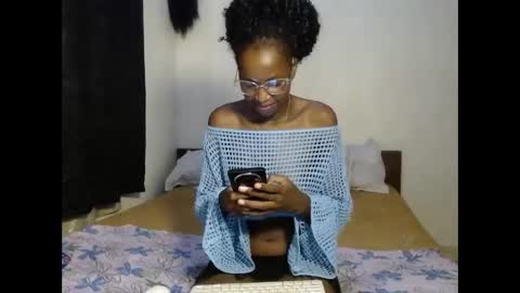 tempting_vibe online show from April 12, 4:15 am