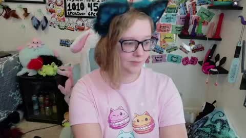 Pixie Pix or Pickle online show from April 22, 7:22 pm