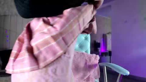 terumikitty online show from February 28, 7:57 pm