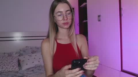 tessa_calmness online show from August 4, 10:10 am