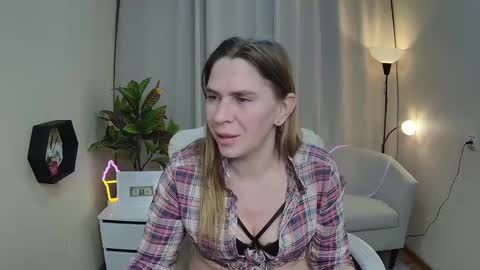 tessadaybreak online show from April 24, 12:30 pm