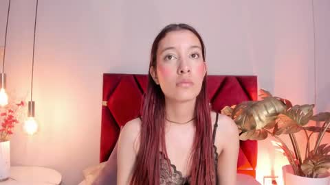 Tessamonroee online show from April 28, 6:56 pm