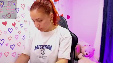 Tessy online show from April 23, 3:47 pm