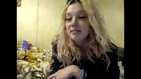 TEXASGIRLLLL online show from December 13, 3:32 pm