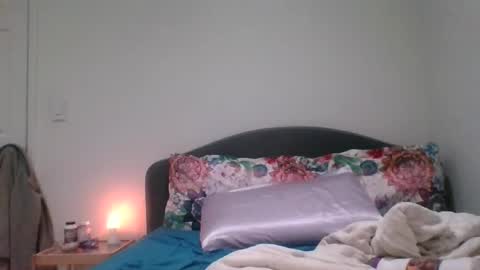 Tessa online show from February 1, 1:37 am