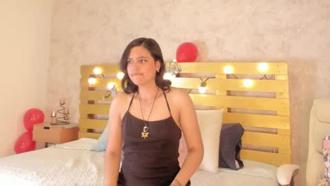 Snapshot of thalia888_ chatting on September 17, 9:02 pm thalia888_ online show from September 17, 9:02 pm