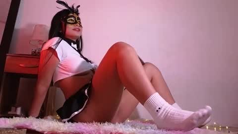 Snapshot of thalia_066 chatting on December 19, 1:07 am thalia online show from December 19, 1:07 am