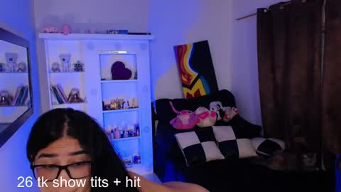 Snapshot of thalia_066 chatting on October 1, 11:37 am thalia online show from October 1, 11:37 am