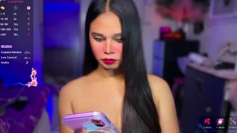 Ms. Thalia online show from April 23, 4:42 pm