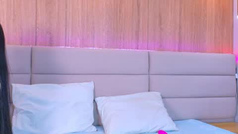 thalianarosse online show from April 5, 4:22 am