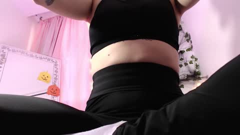   online show from October 21, 11:20 pm