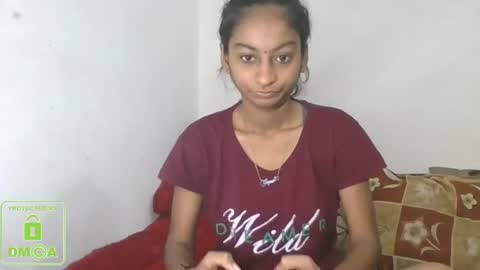 Snapshot of the_right_girl chatting on January 4, 5:27 am Suzan Sexy online show from January 4, 5:27 am