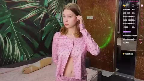 Vicky online show from February 27, 6:52 pm