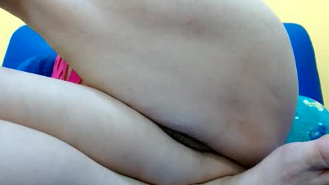 Snapshot of thebestpussyhairy chatting on October 10, 10:31 am Karla online show from October 10, 10:31 am