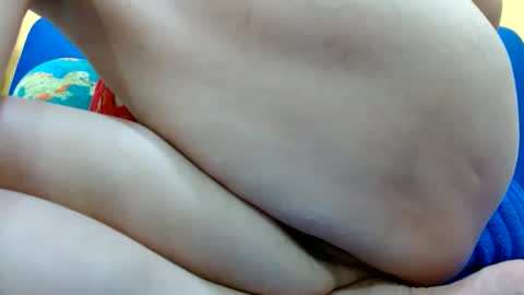 Snapshot of thebestpussyhairy chatting on February 19, 8:33 am Karla online show from February 19, 8:33 am