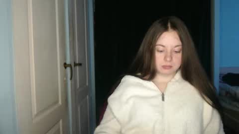 raissa online show from April 1, 4:37 pm