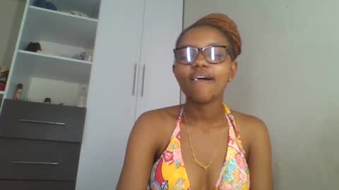 Snapshot of theequinn chatting on March 1, 1:00 am theequinn online show from March 1, 1:00 am