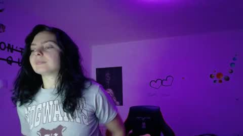 TheFarmergirl online show from November 5, 6:46 pm