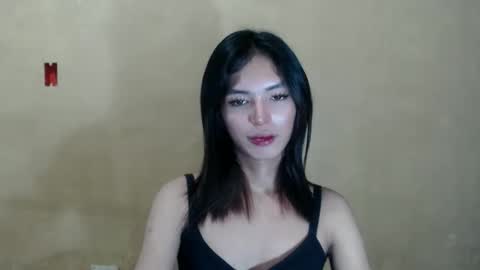 thegirlyouneedxoxo online show from January 11, 1:43 am