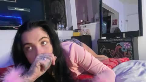 thejennataylor online show from March 7, 12:39 am