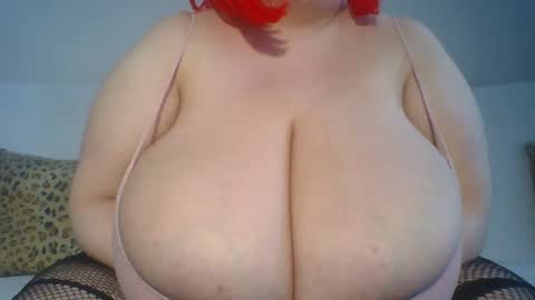 Snapshot of thekinkyangel chatting on February 8, 8:31 am Kinky Angel online show from February 8, 8:31 am