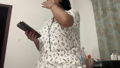 therealcamilabaddie online show from March 1, 6:13 am