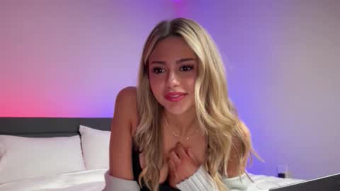 thesummerwoods online show from January 8, 1:42 am