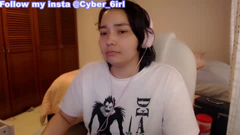 Mai online show from April 25, 1:41 pm