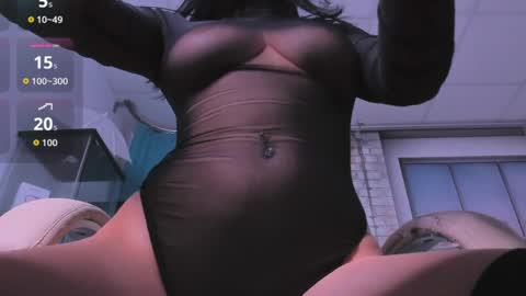 Liz online show from April 22, 9:12 pm