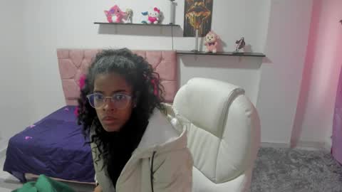 thianahorny online show from January 13, 12:20 pm