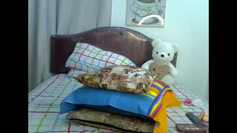 thickassvillageebony online show from April 23, 4:09 am