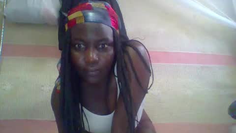 thickianah376 online show from February 21, 3:10 pm